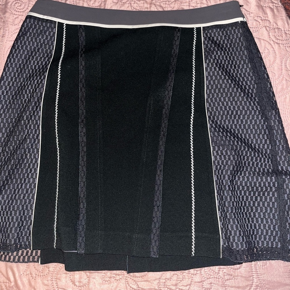 O’2nd New York black skirt
